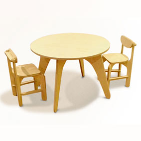 Unlocked toddler plywood table and chairs